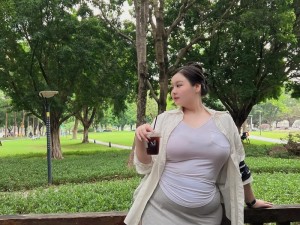 女性 BBWBBWBBWBBW，如何才能更好地展现自己的魅力？